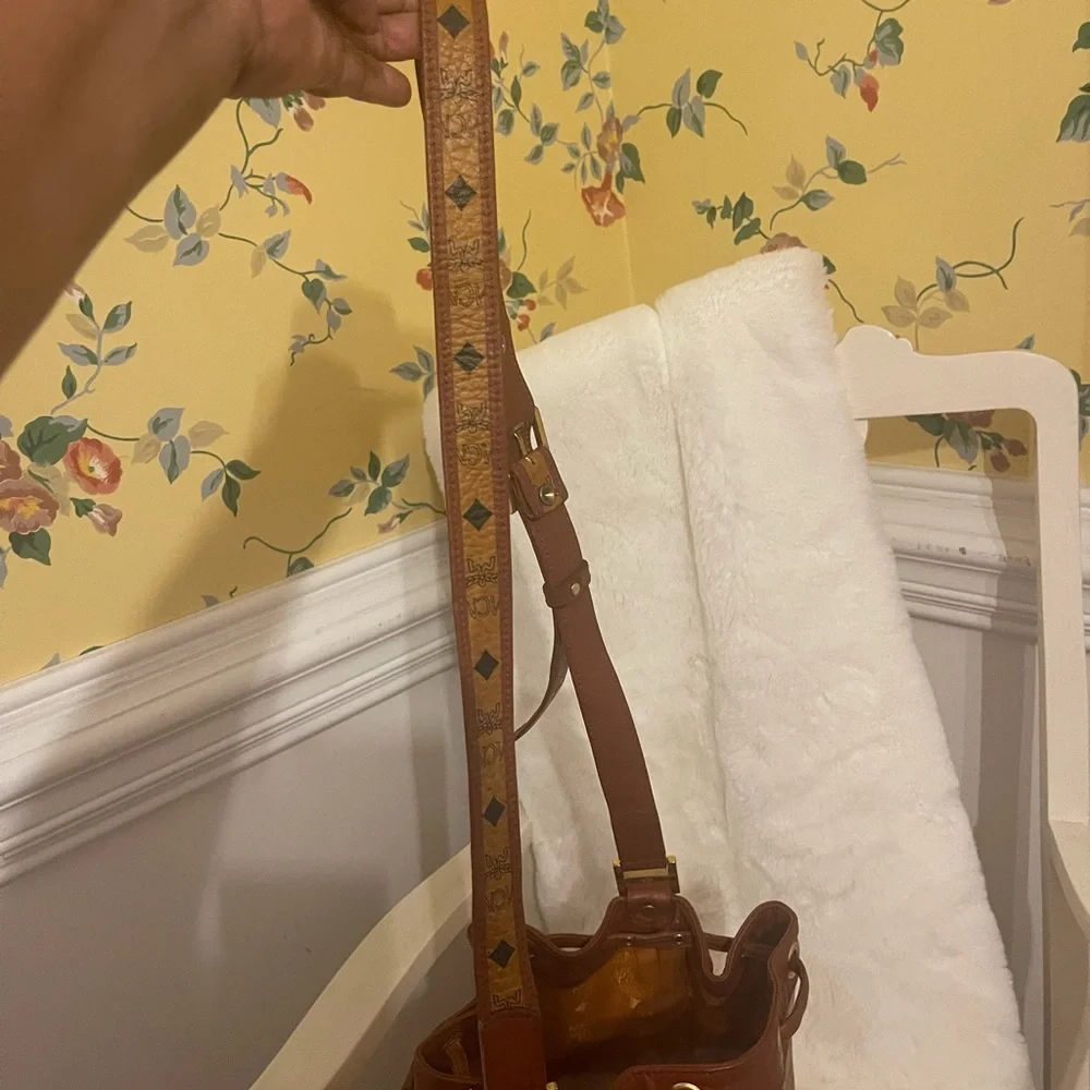MCM Authentic Bucket Bag - Picture 8 of 9